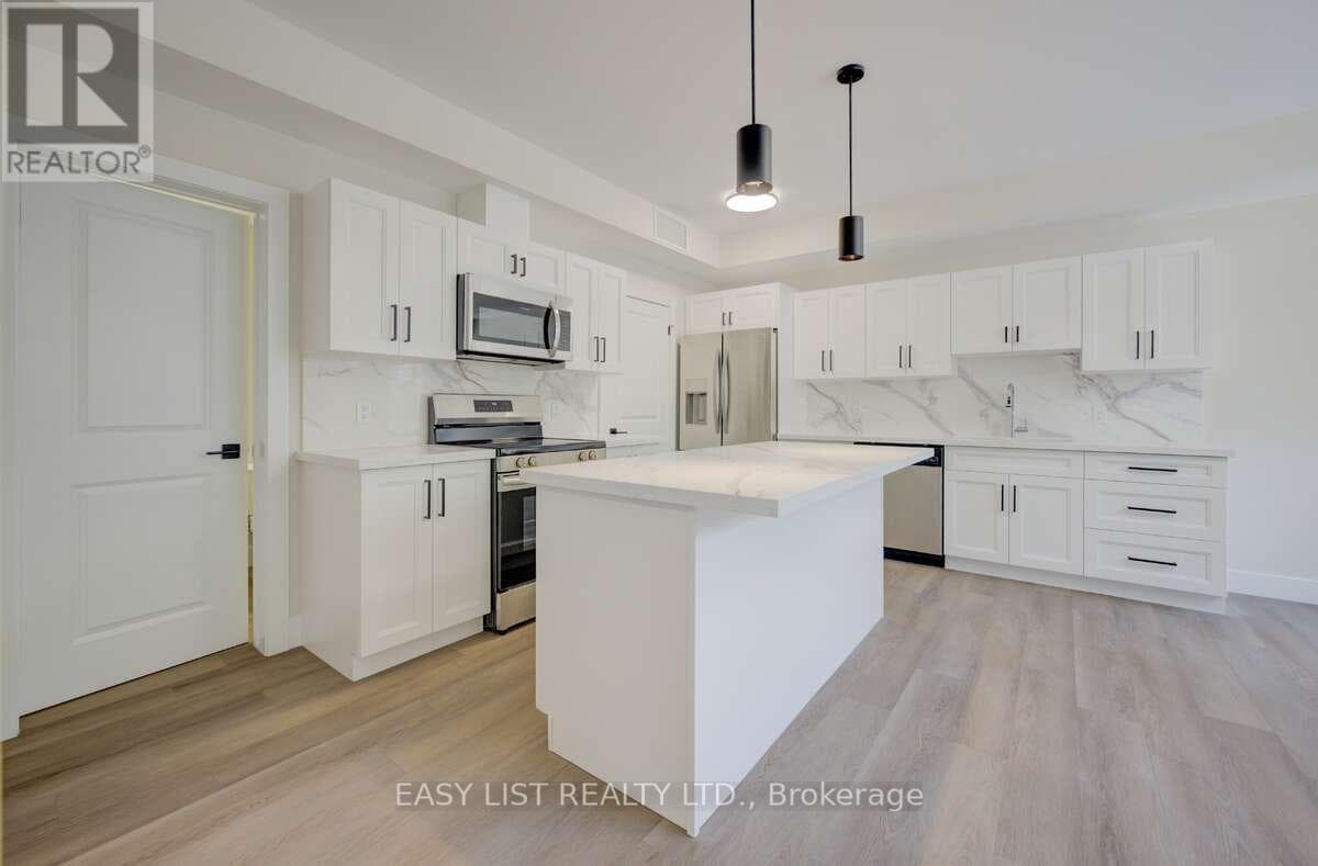 1 - 17 PETER STREET — photo 1