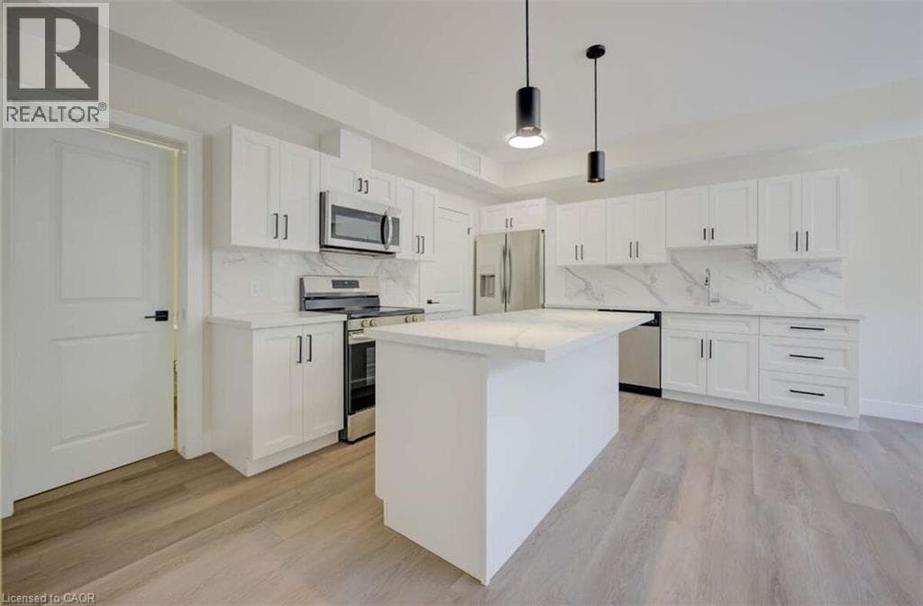 17 PETER Street Unit# 1 — photo 1