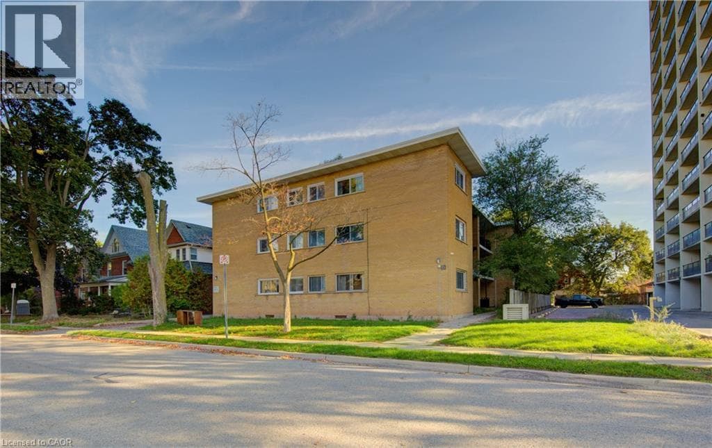 50 GORDON Avenue — photo 3