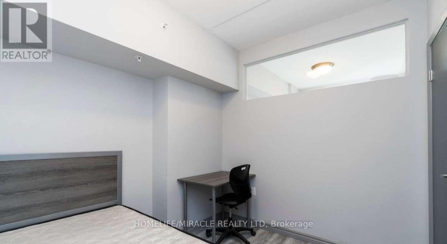 407A - 275 LARCH STREET E — photo 2