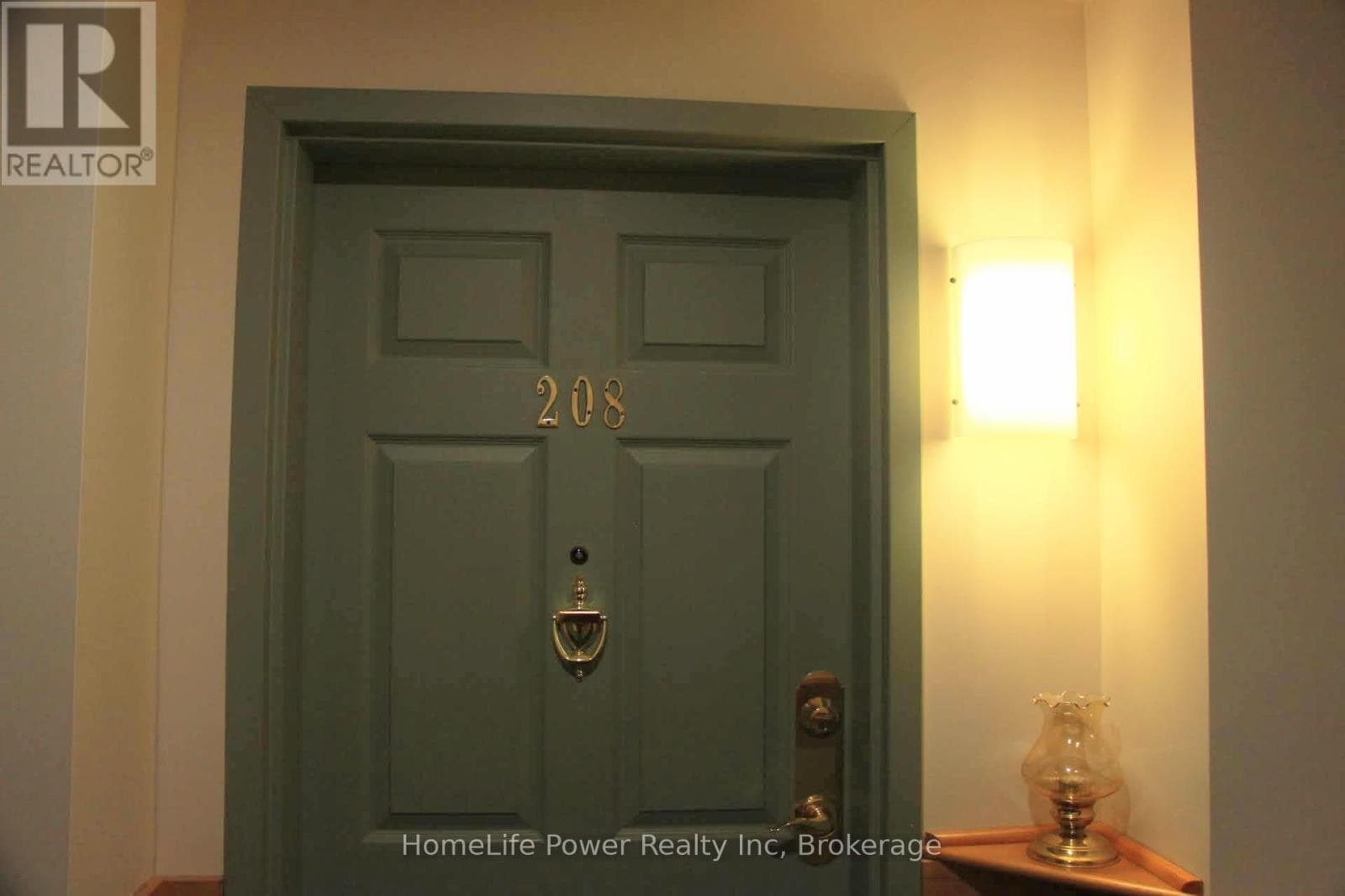 208 - 20 ST GEORGE STREET — photo 3