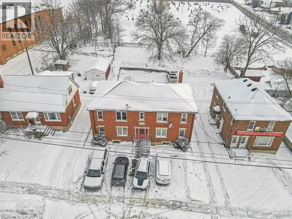 121 HESPELER Road — photo 2