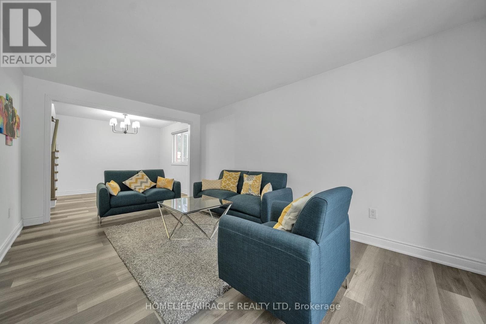 261 COUNTRY HILL DRIVE — photo 3