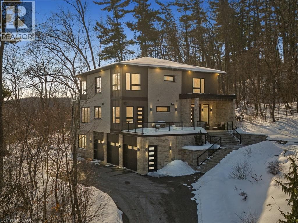 111 GRAND RIDGE Drive — photo 1