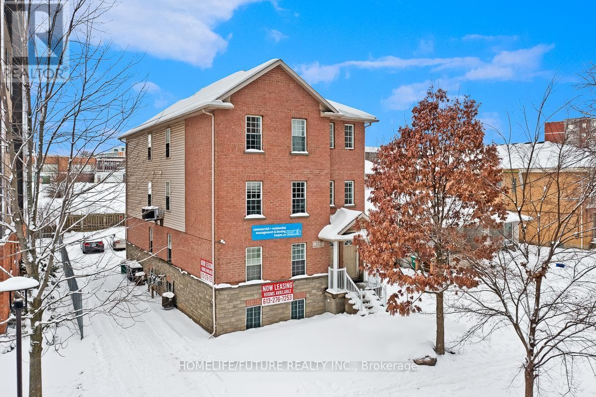 4 UNITS W/20 RMS - 327 SPRUCE STREET — photo 1