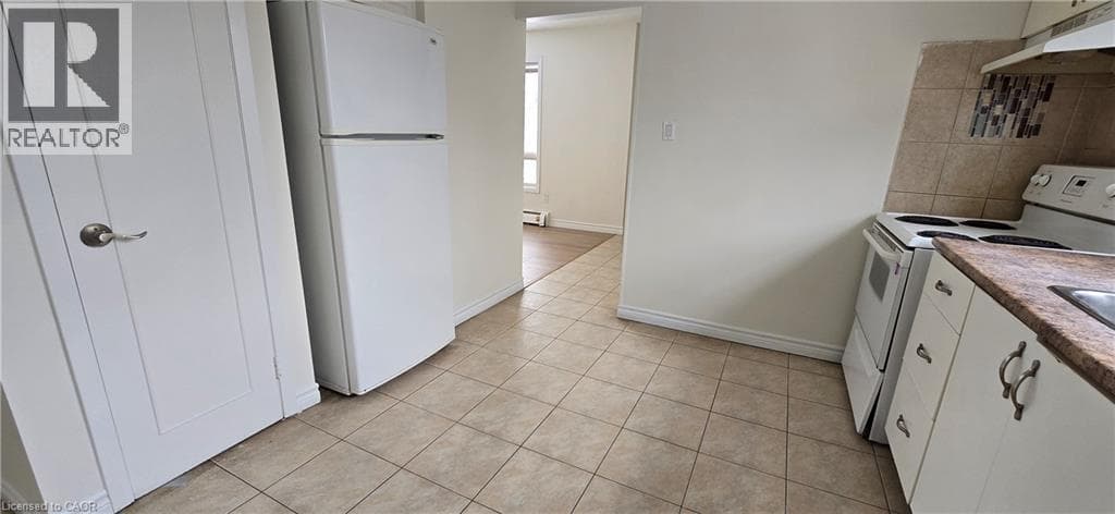 23 RUTHERFORD Drive Unit# B — photo 3