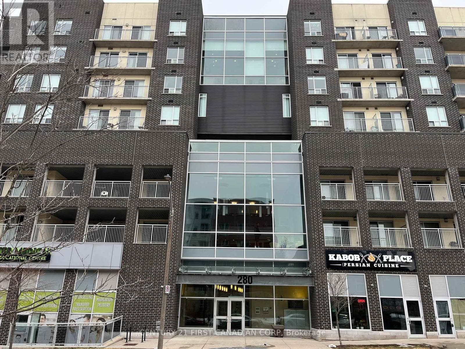 814 - 280 LESTER STREET — photo 1