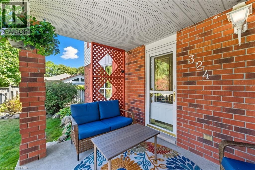 324 BURNETT Avenue — photo 3