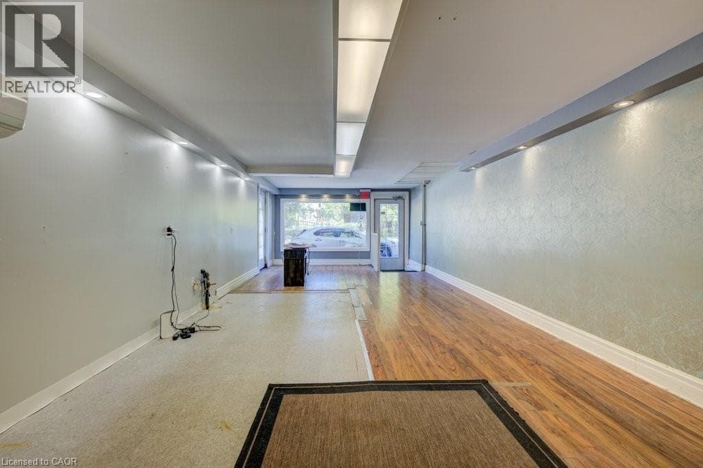 55 SNYDER'S Road W — photo 3