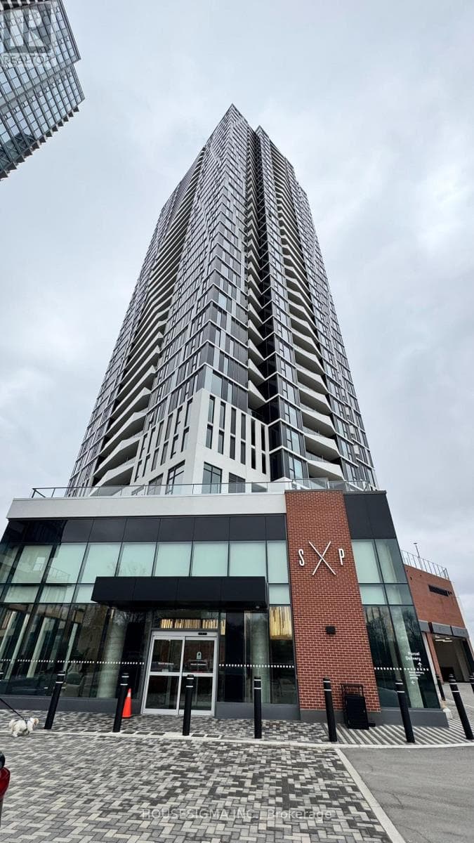 806 - 25 WELLINGTON STREET S — photo 1