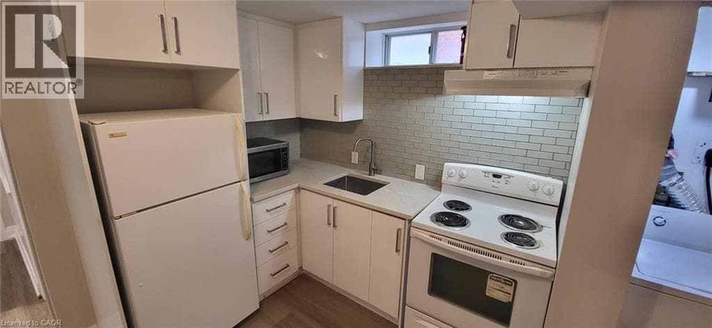 32 ALBION Street Unit# BSMT — photo 2