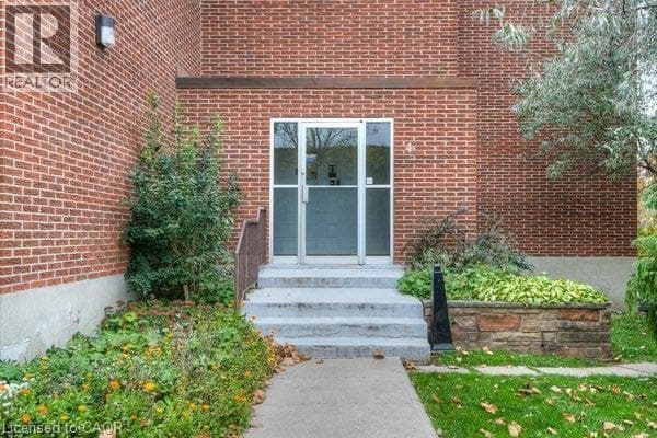 4 AVALON Place Unit# 106 — photo 3