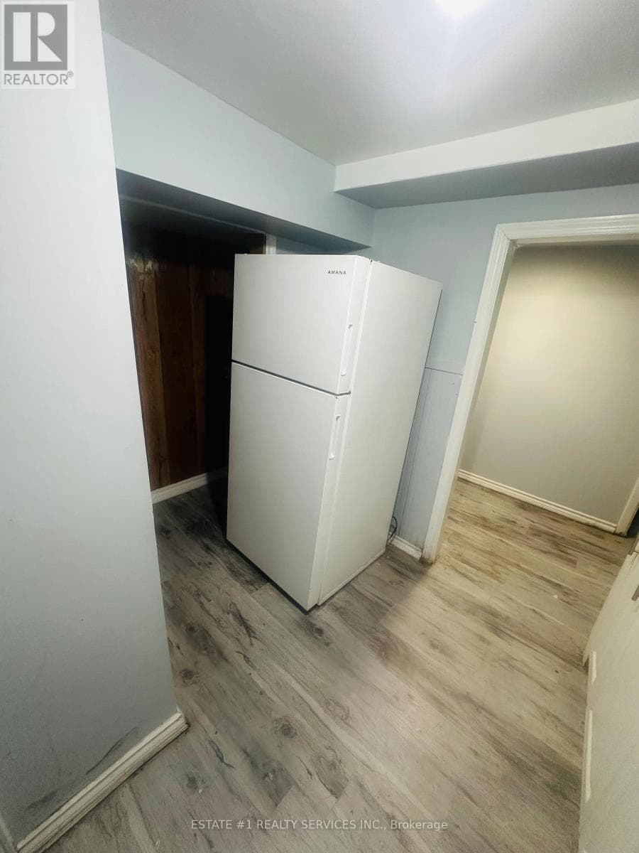 176 KENNETH AVENUE — photo 2