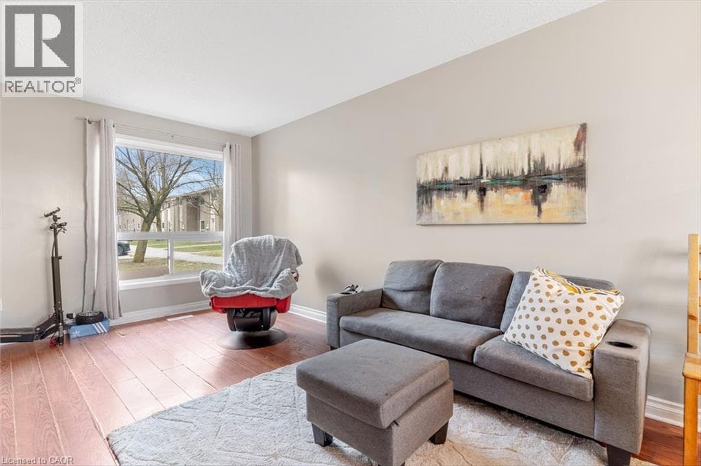 25 UPPER CANADA Drive Unit# 23 — photo 3
