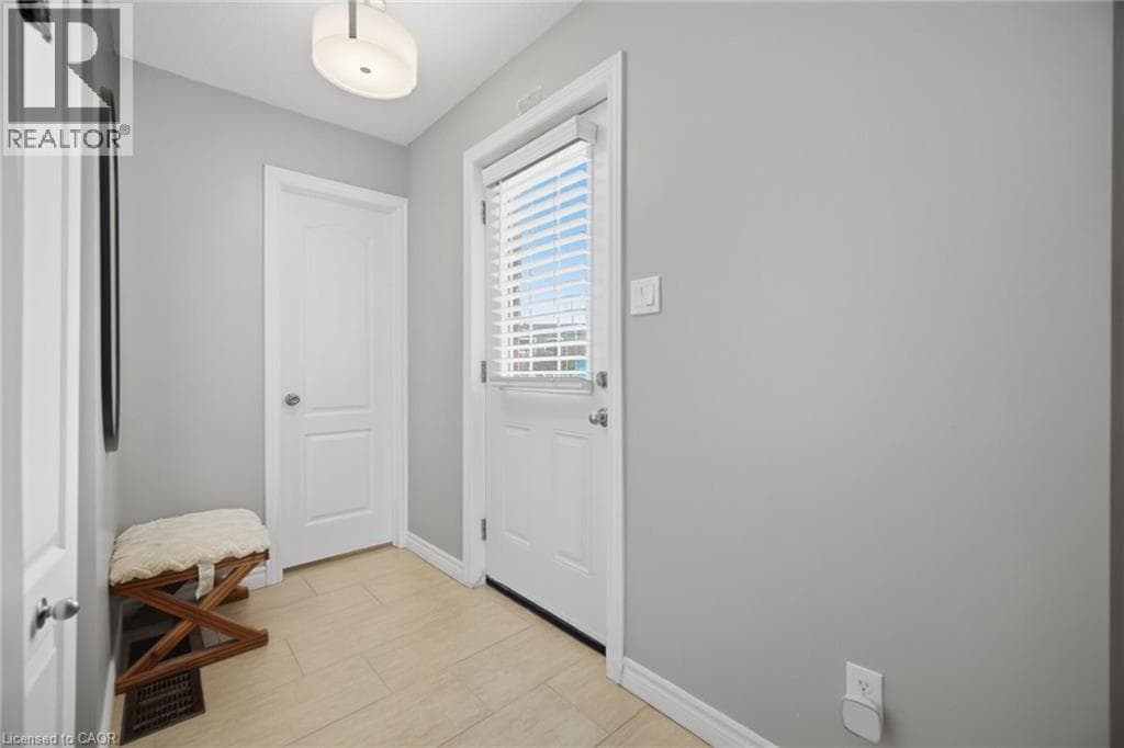 50 WESTMOUNT Road W Unit# 20 — photo 3