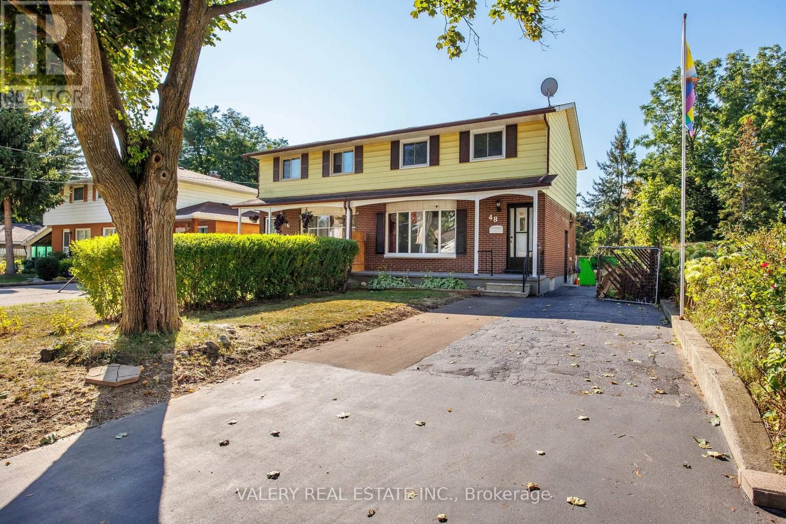 2 - 48 CLARENCE STREET — photo 1