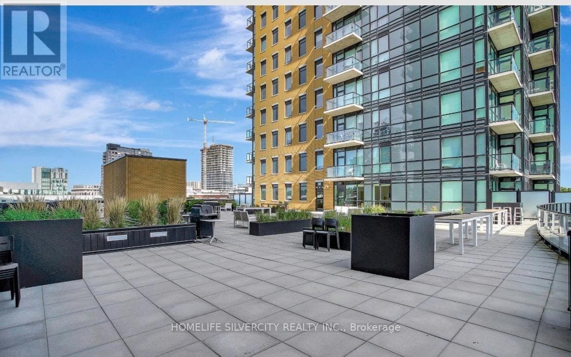 1003 - 104 GARMENT STREET — photo 3