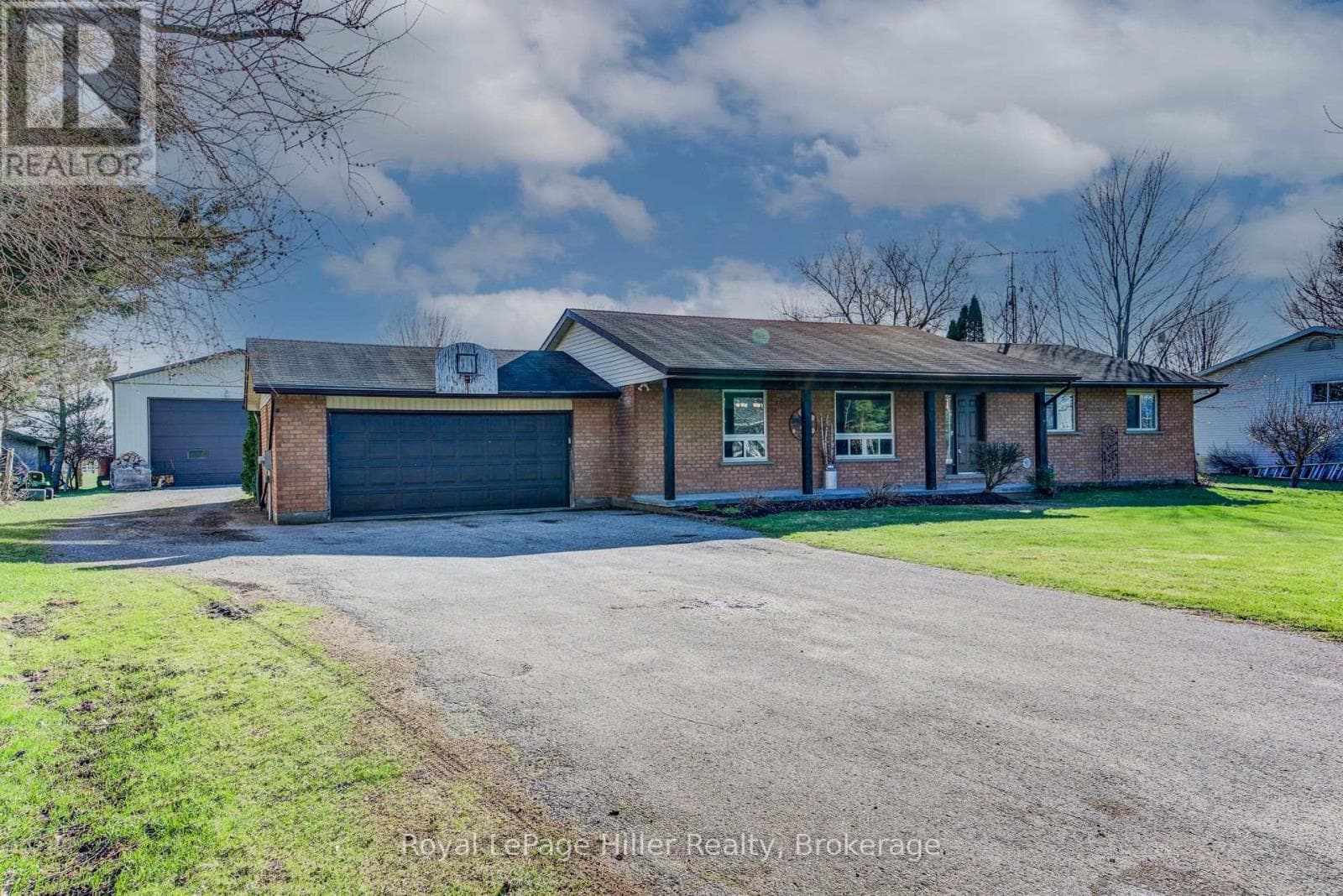 5972 DEBORAH GLAISTER LINE — photo 3