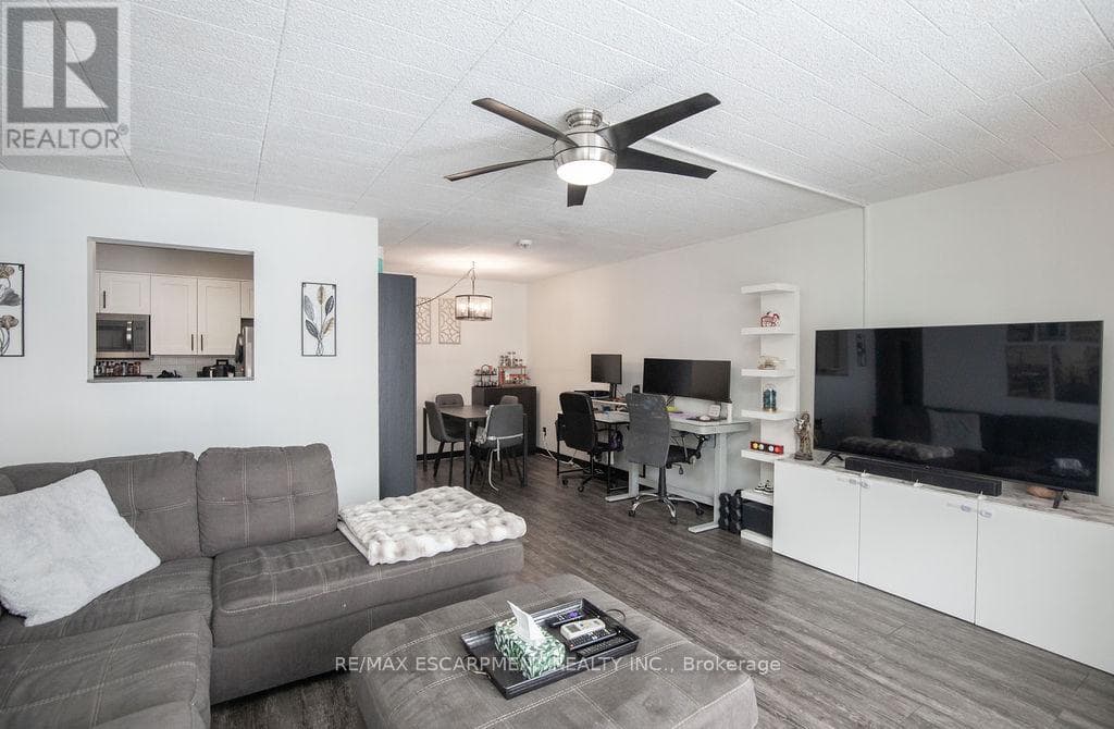 110 - 71 VANIER DRIVE — photo 3