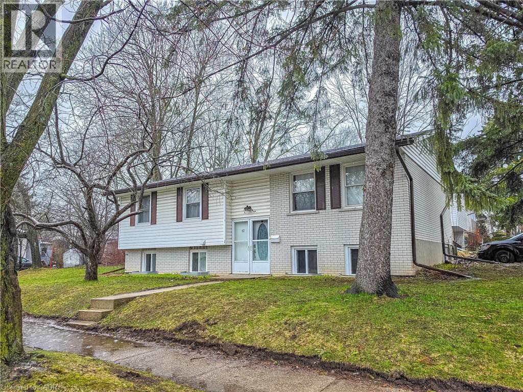 60 AUSTIN Drive — photo 2
