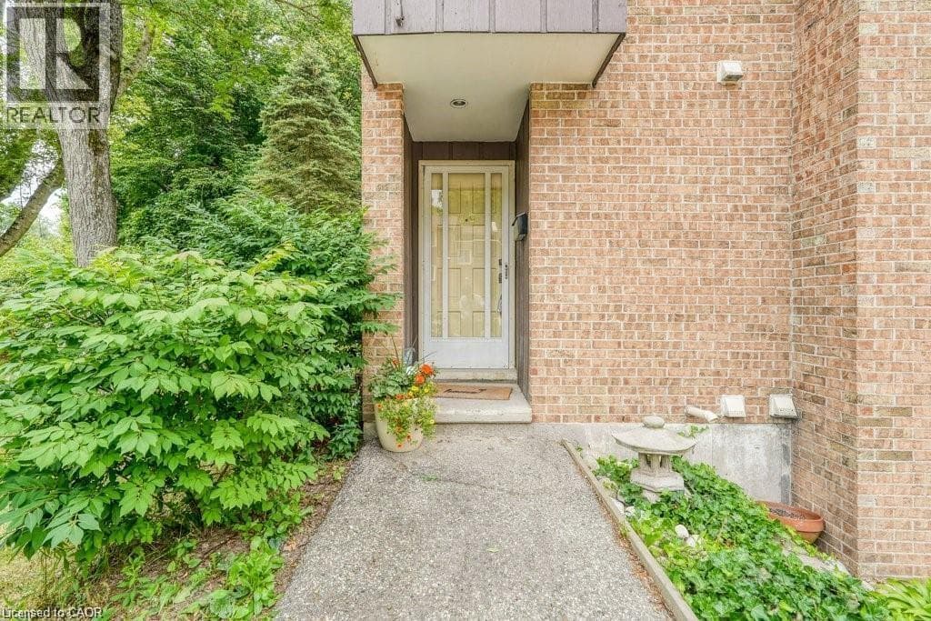 220 SALISBURY Avenue Unit# 29 — photo 3