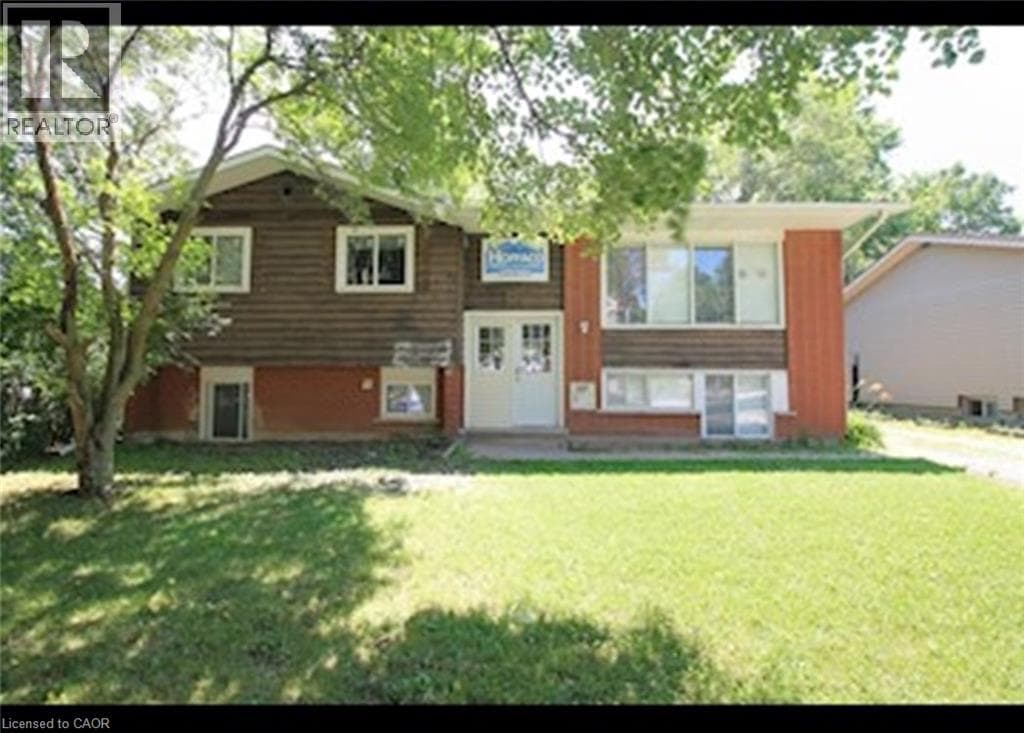 65 CARDILL Crescent Unit# B — photo 1