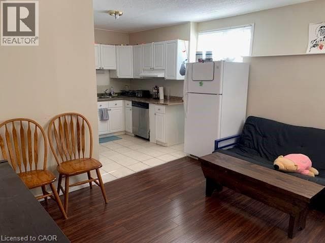 65 CARDILL Crescent Unit# B — photo 3