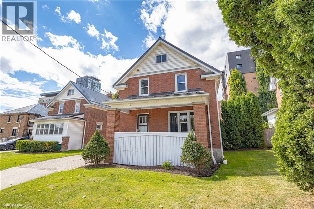 177 REGINA Street N — photo 1