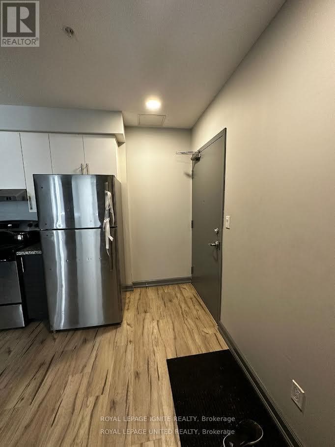 111 - 258A SUNVIEW STREET — photo 3