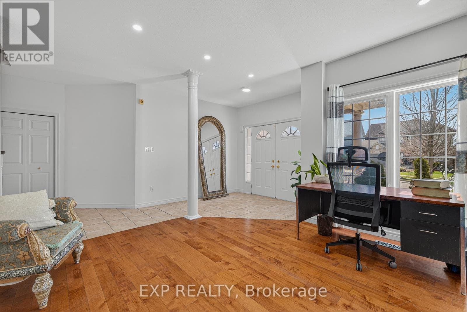 14 HEARTHBRIDGE STREET — photo 3