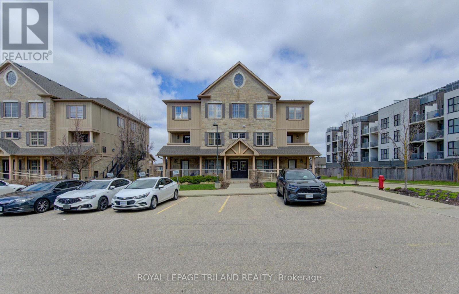 9H - 1460 HIGHLAND ROAD W — photo 1