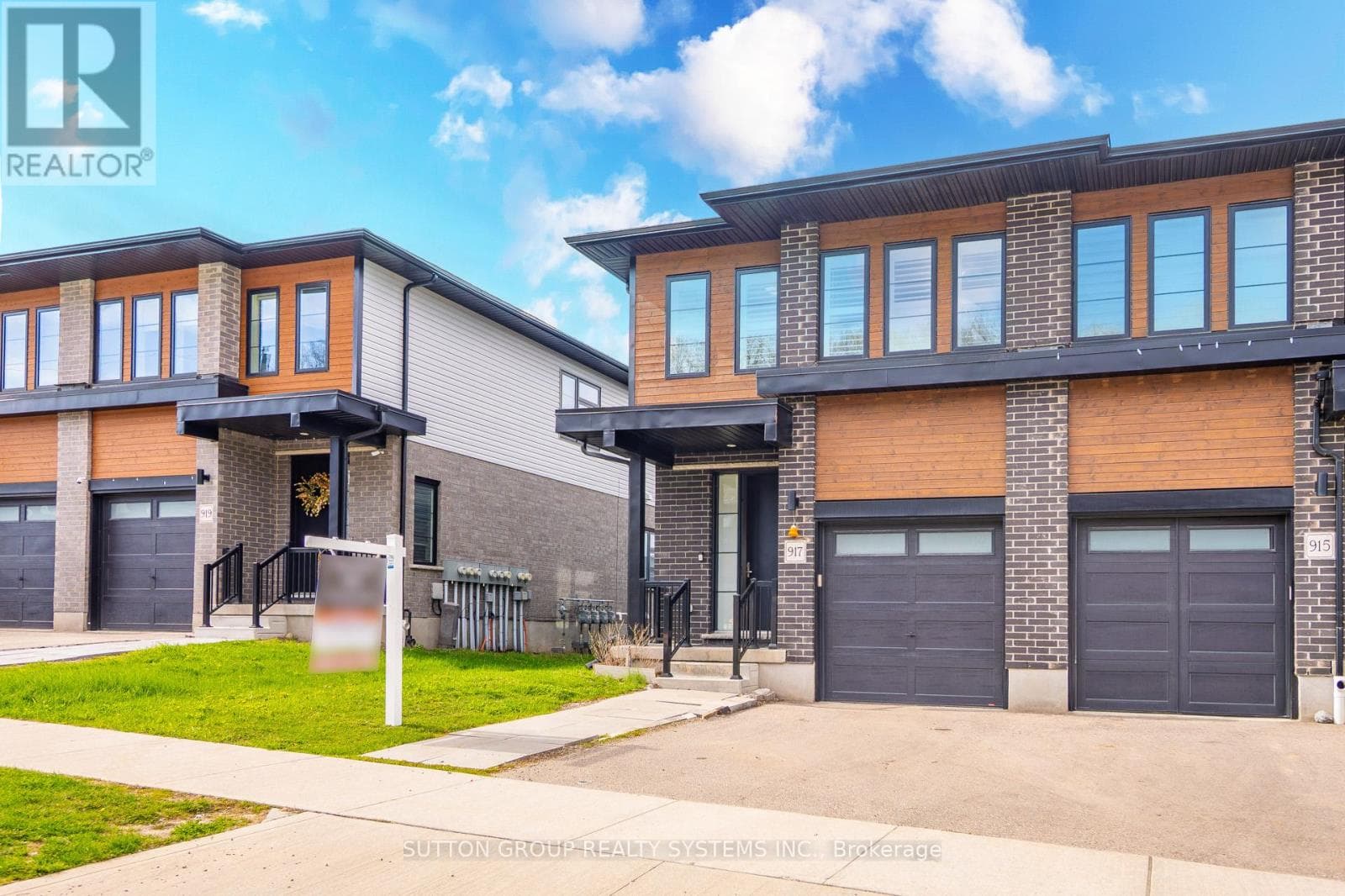 917 ROBERT FERRIE DRIVE — photo 3