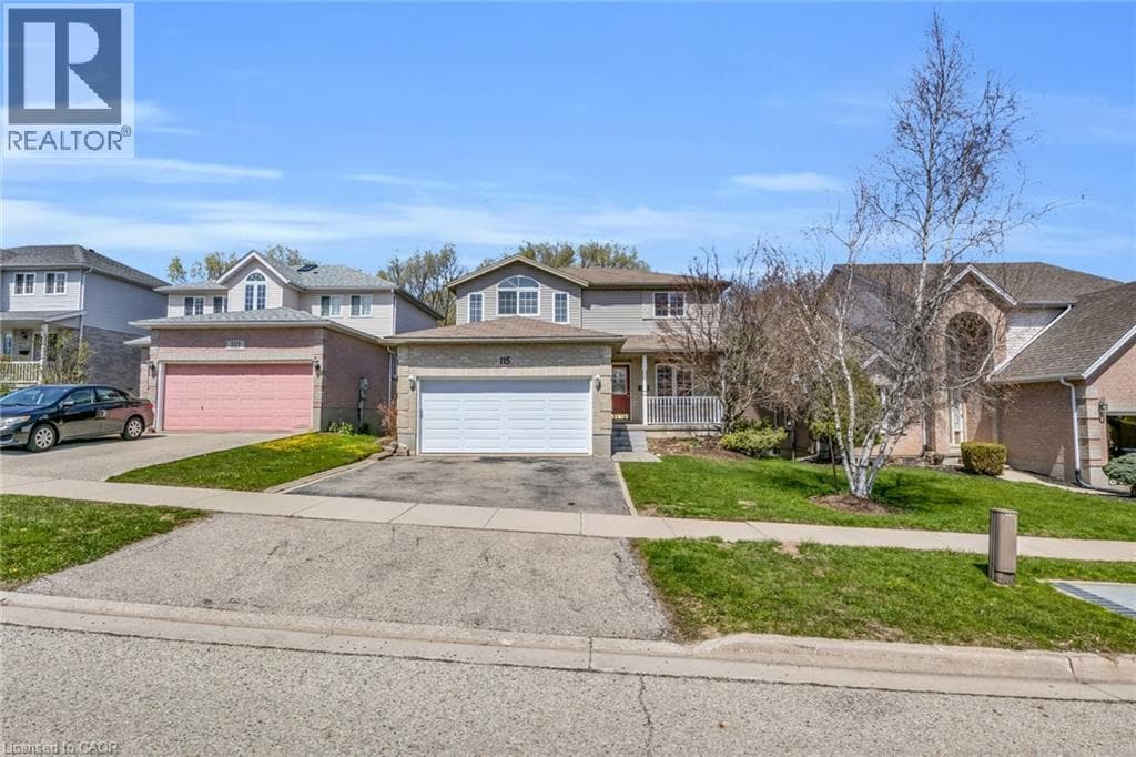 115 DAIMLER Drive — photo 2