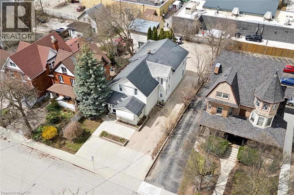 64 FRANCIS Street N — photo 2