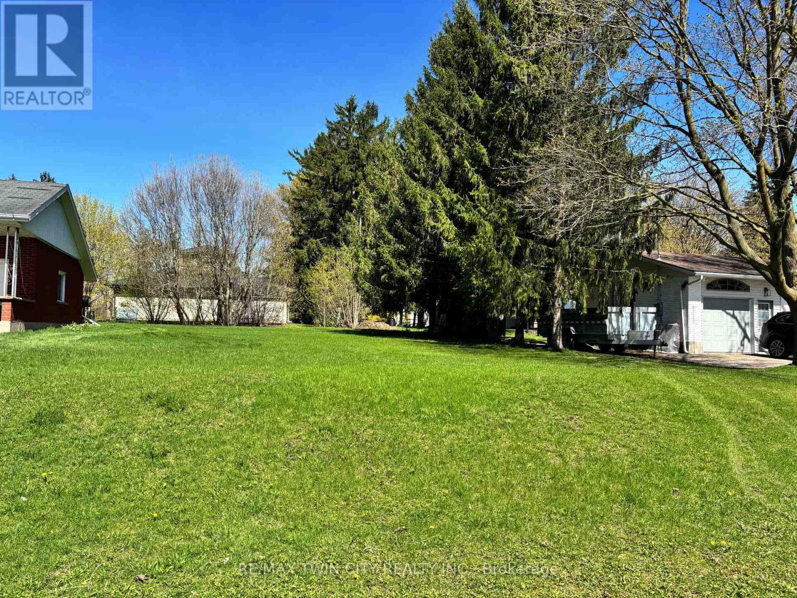 31 CHRISTIAN STREET — photo 3