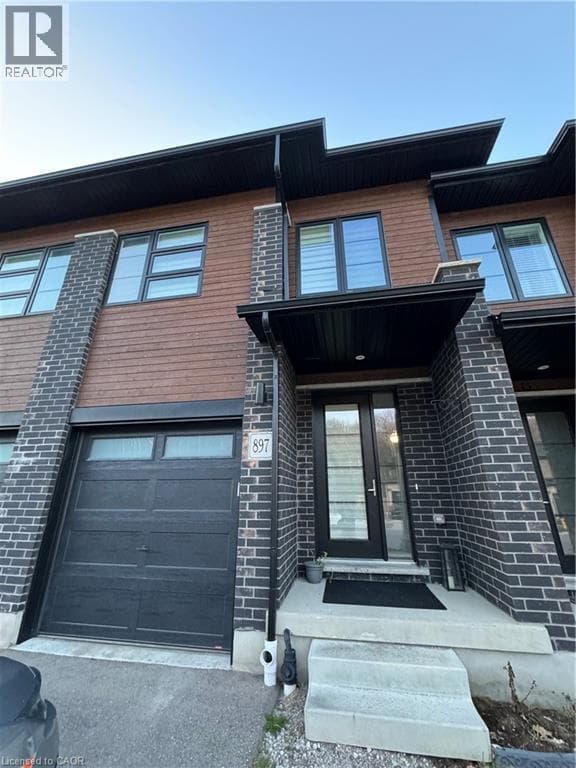 897 ROBERT FERRIE Drive — photo 2