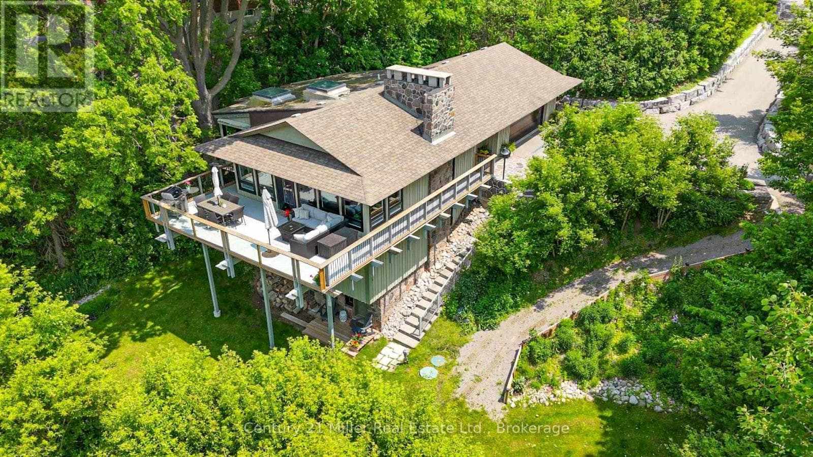 50 GREENSVIEW DRIVE — photo 2