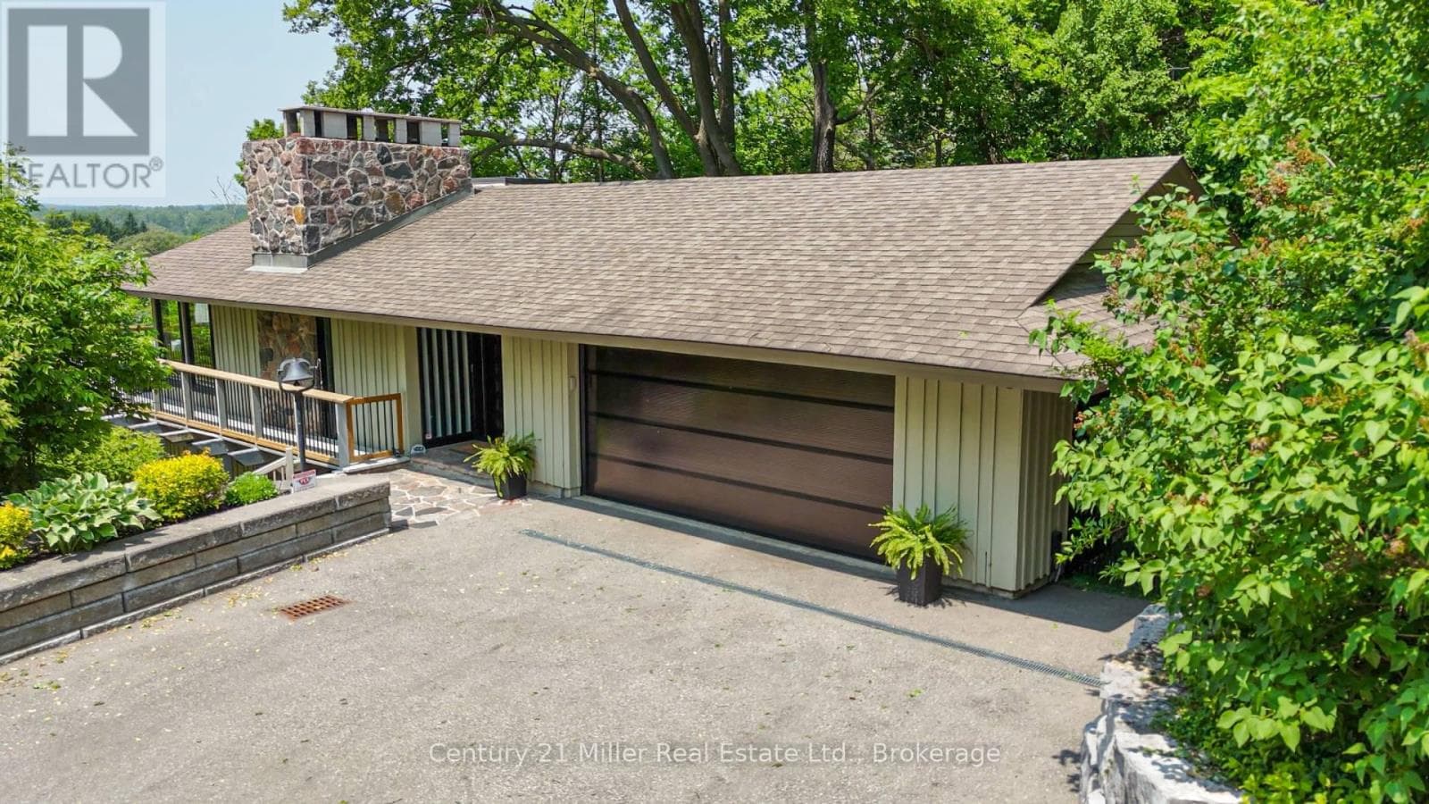 50 GREENSVIEW DRIVE — photo 3