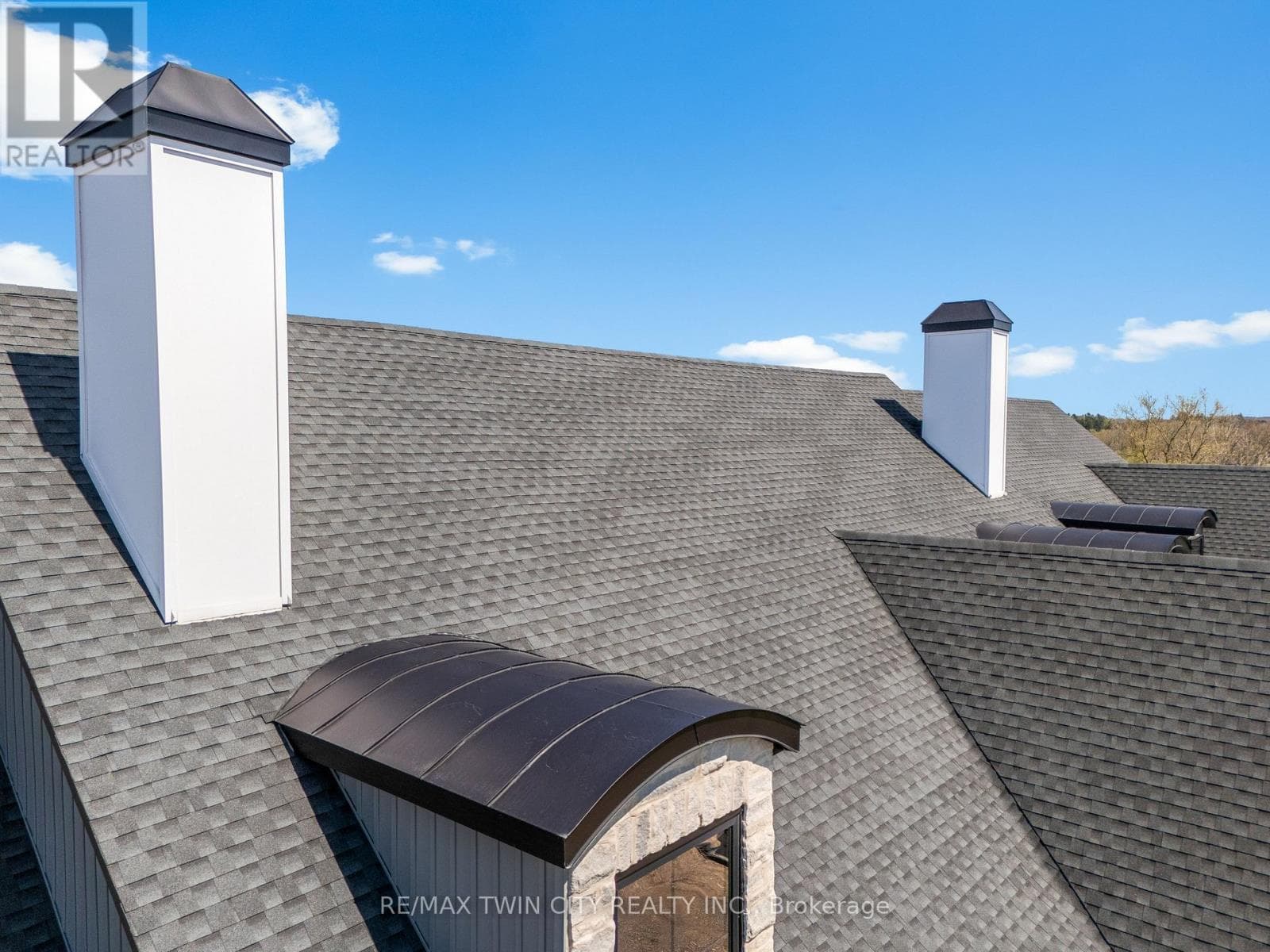 742 COUNTRY SQUIRE ROAD — photo 2