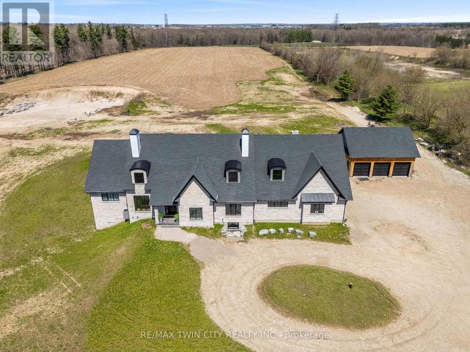 742 COUNTRY SQUIRE ROAD — photo 3