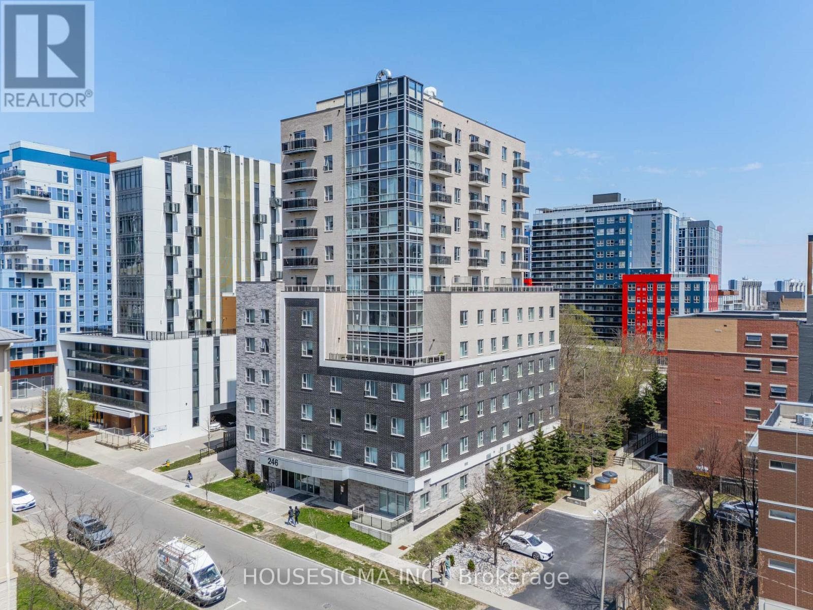 PH-03 - 246 LESTER STREET — photo 2