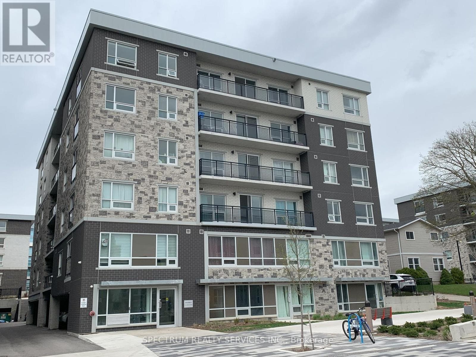 A-306 - 275 LARCH STREET — photo 1