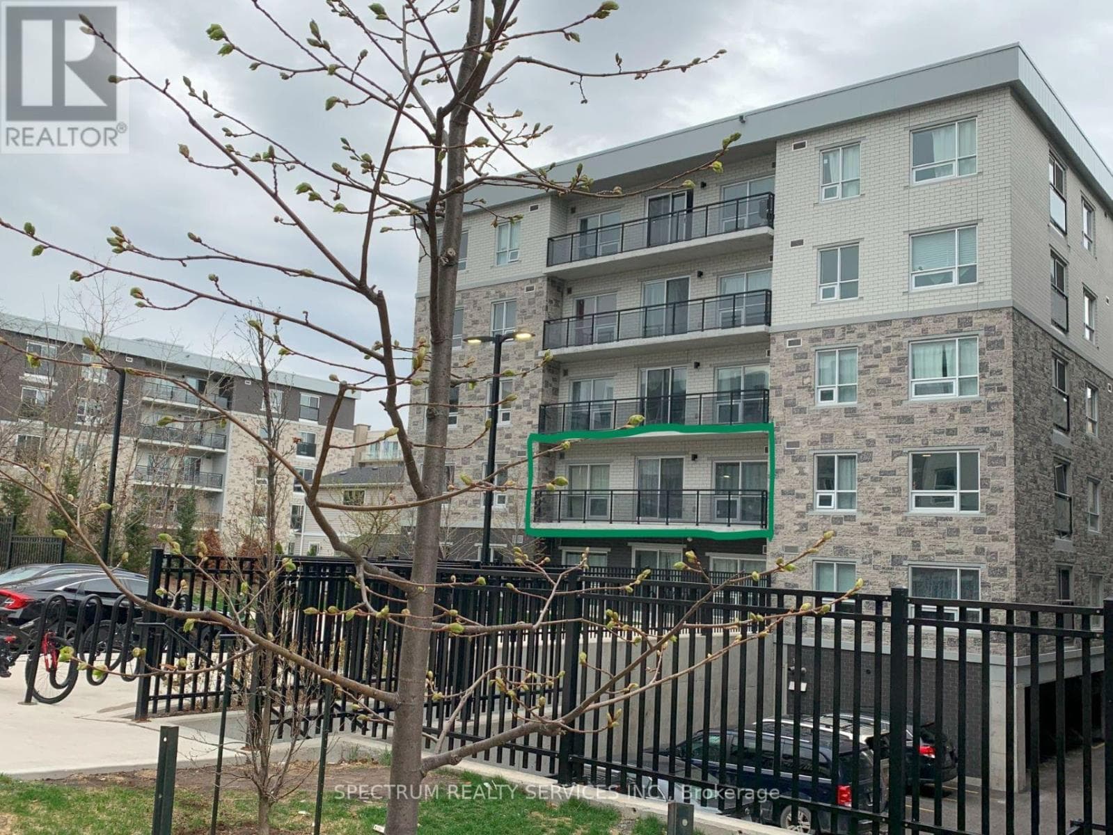A-306 - 275 LARCH STREET — photo 3