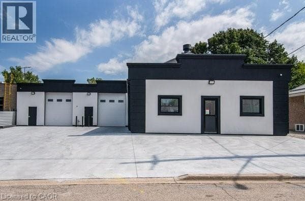 17 JARVIS Street — photo 1