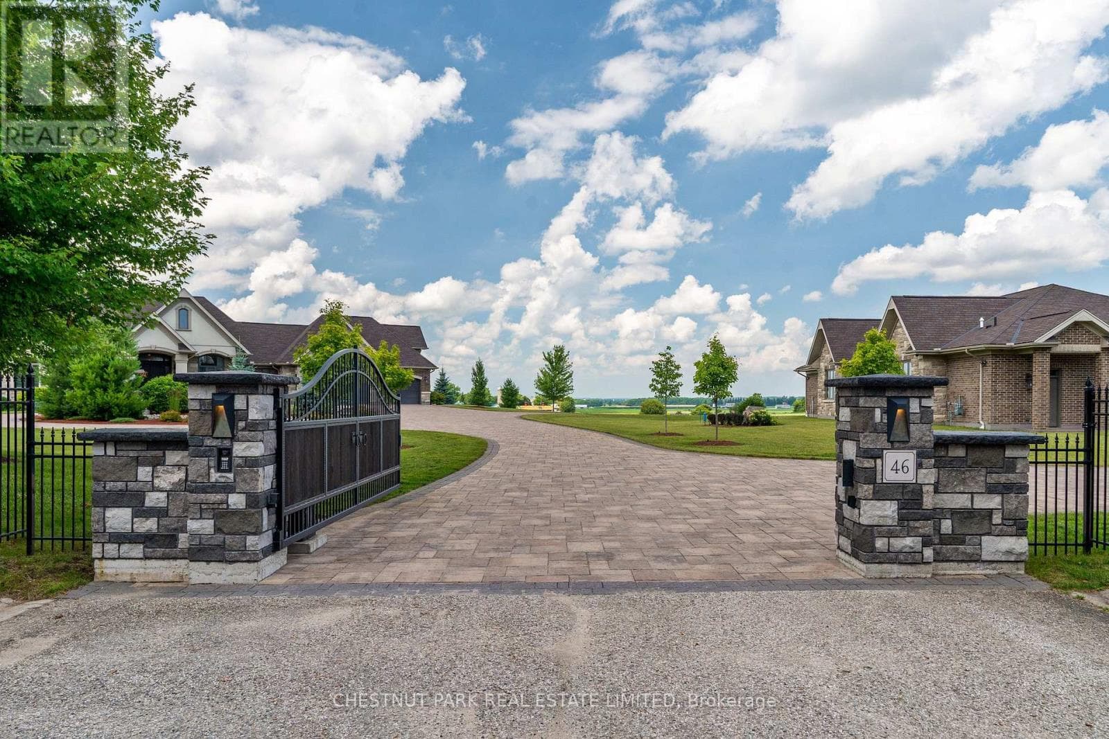 46 ANITA DRIVE — photo 2