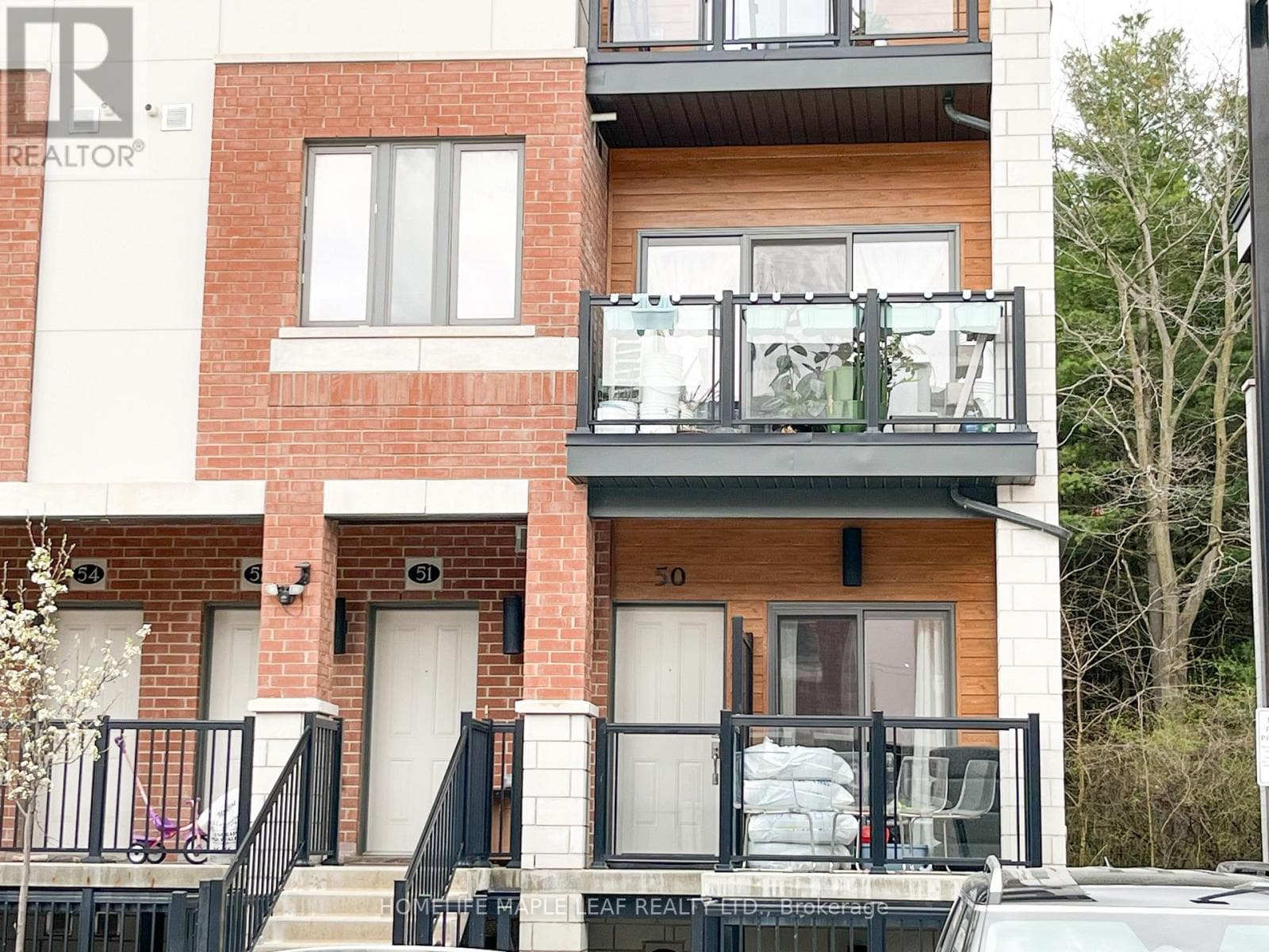 D-50 - 25 ISHERWOOD AVENUE — photo 2