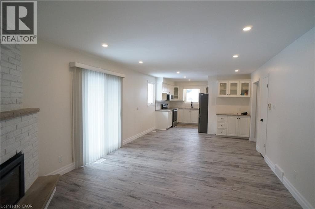 79 KORTRIGHT Road W — photo 3