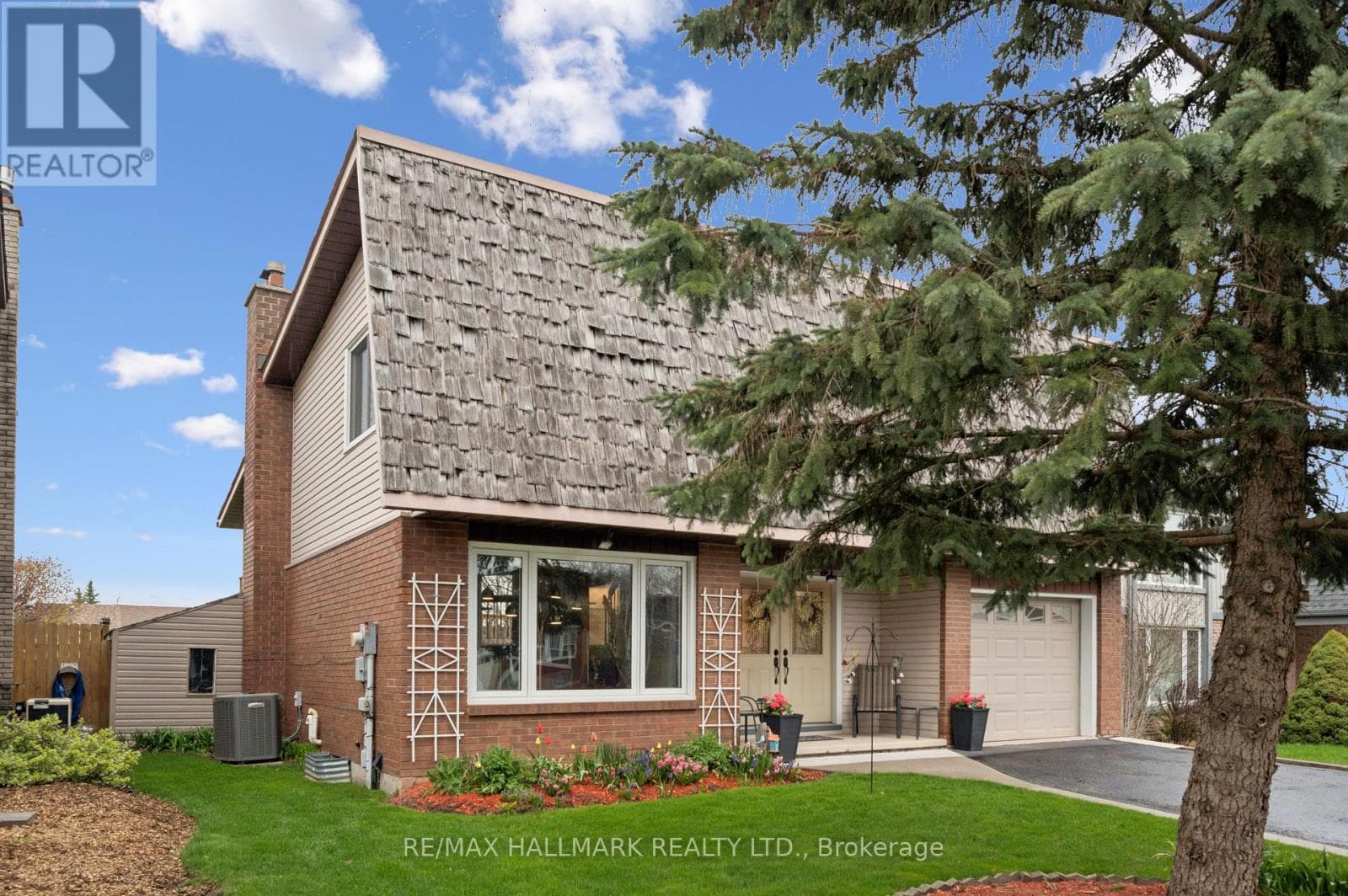 54 BLACKWELL DRIVE — photo 2