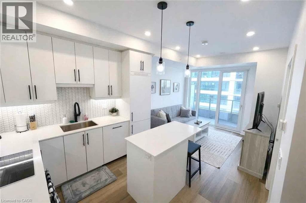 15 S WELLINGTON Street S Unit# 1701 — photo 1
