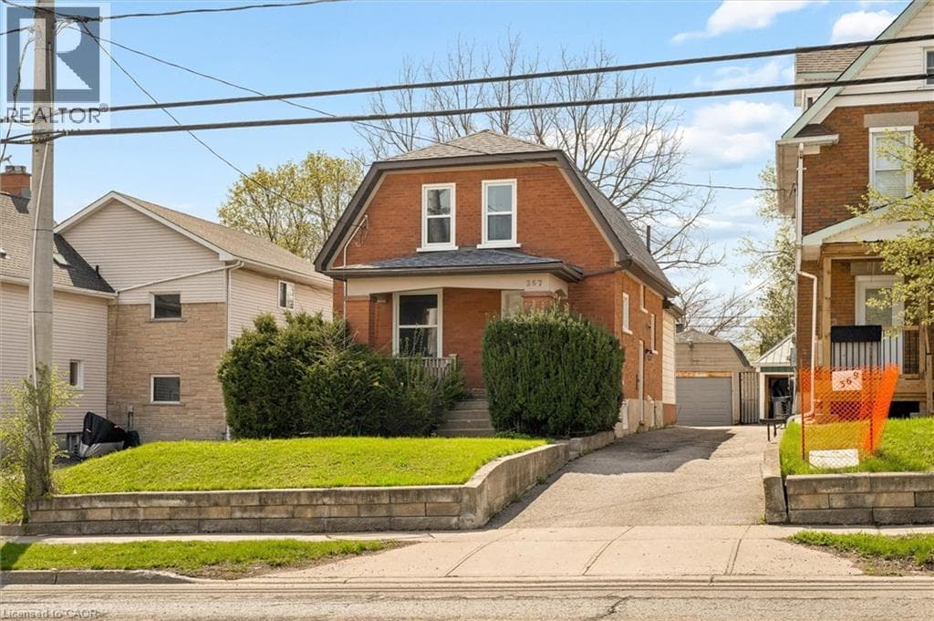 367 VICTORIA Street S — photo 1